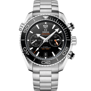 Quadrante ceramica blu con numeri arabi e datario a ore 3 dell’Omega Seamaster Planet Ocean 600M 45,5 mm